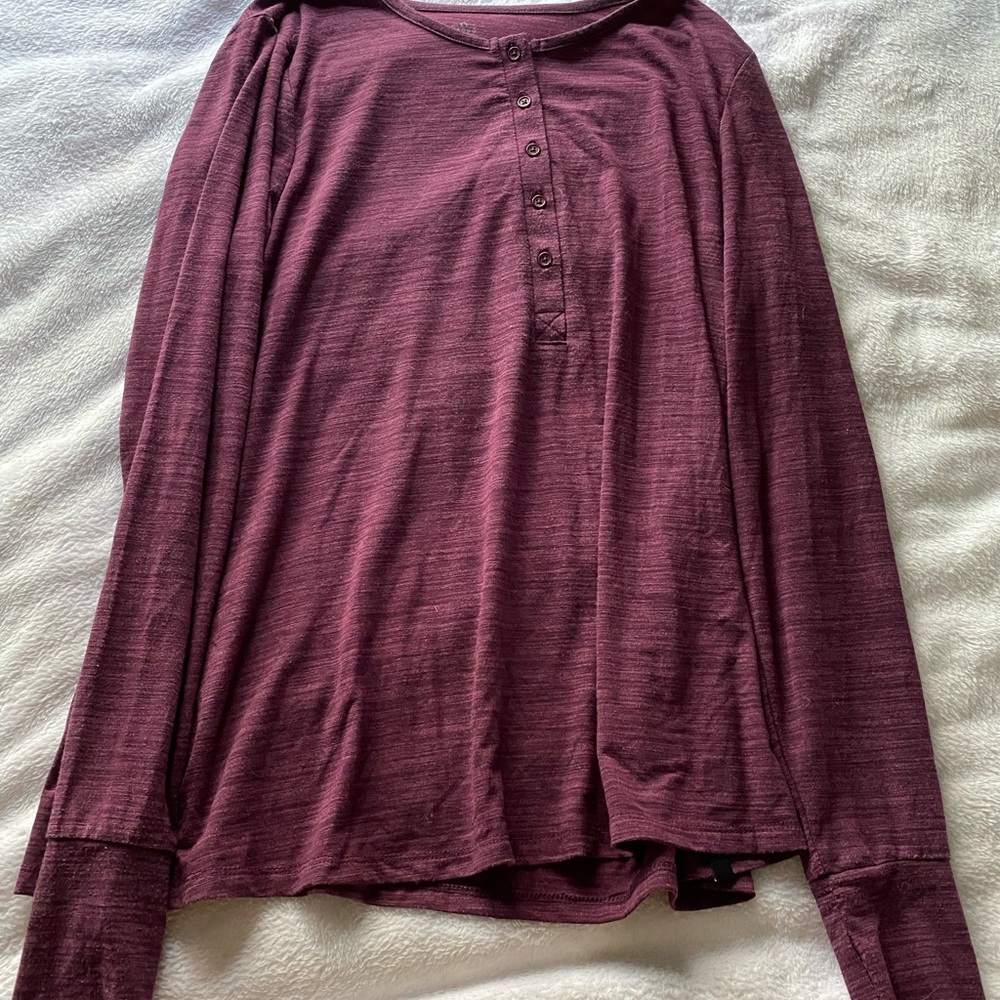 Women's Burgundy Long Sleeve Top